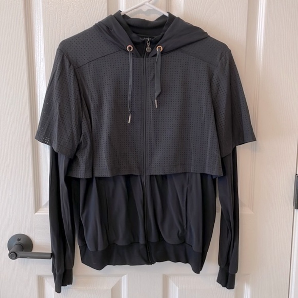 Beyond Yoga perf-orated jacket